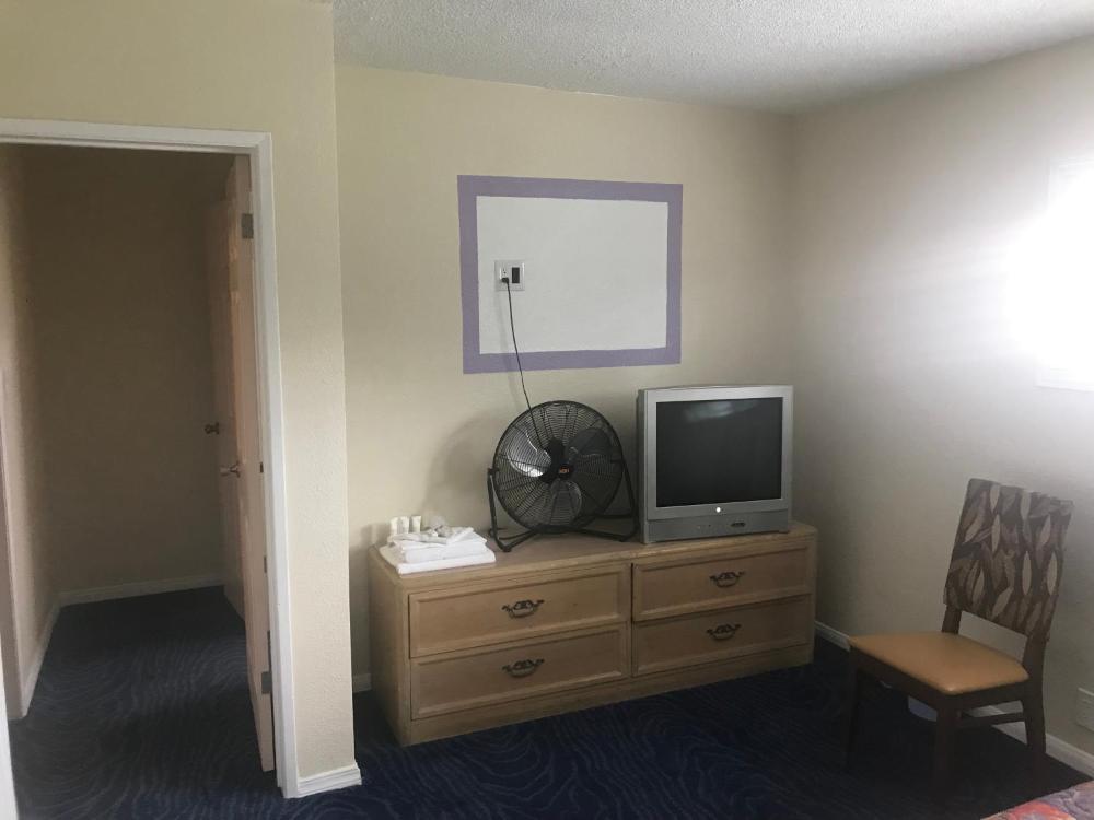 Deluxe Double Room interior